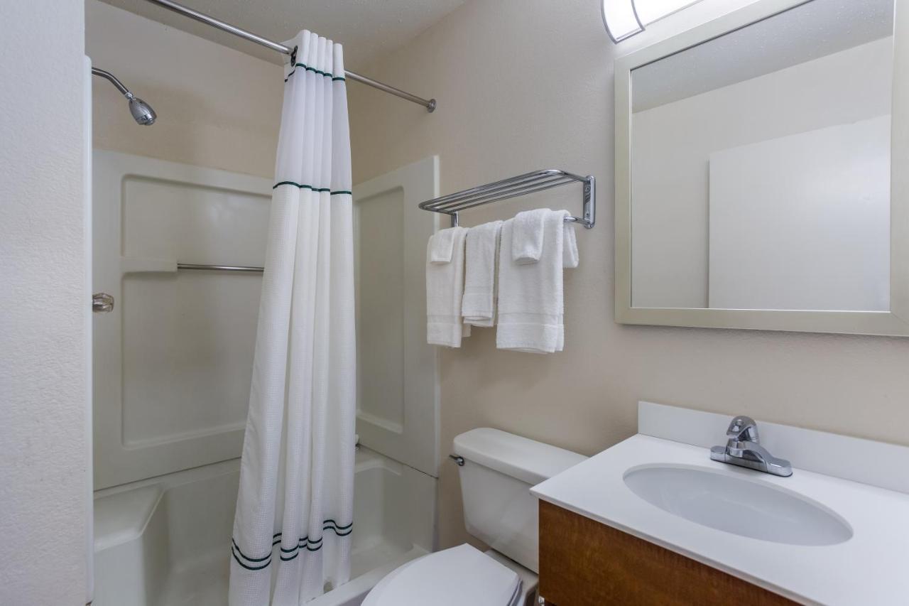 Hometowne Studios By Red Roof Nashville - Airport/Briley Pkwy Εξωτερικό φωτογραφία