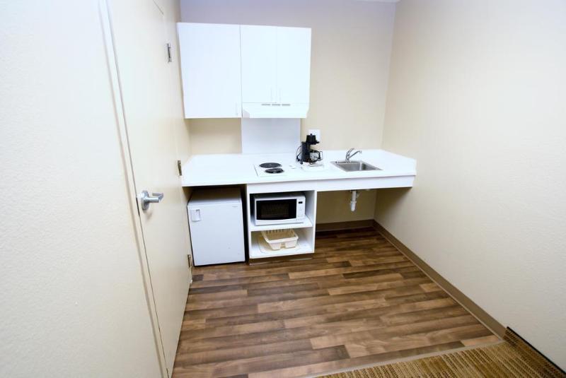 Hometowne Studios By Red Roof Nashville - Airport/Briley Pkwy Εξωτερικό φωτογραφία